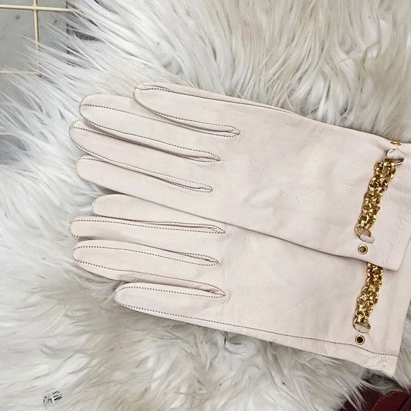 Vintage off white chain leather gloves 6 - Picture 6 of 12